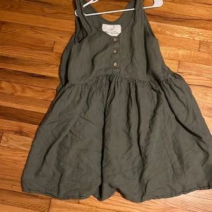 Notperfect linen Volume dress in size S/M